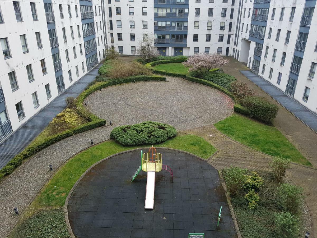 Glasgow 3 Bedroom Luxury Apartment Exterior photo